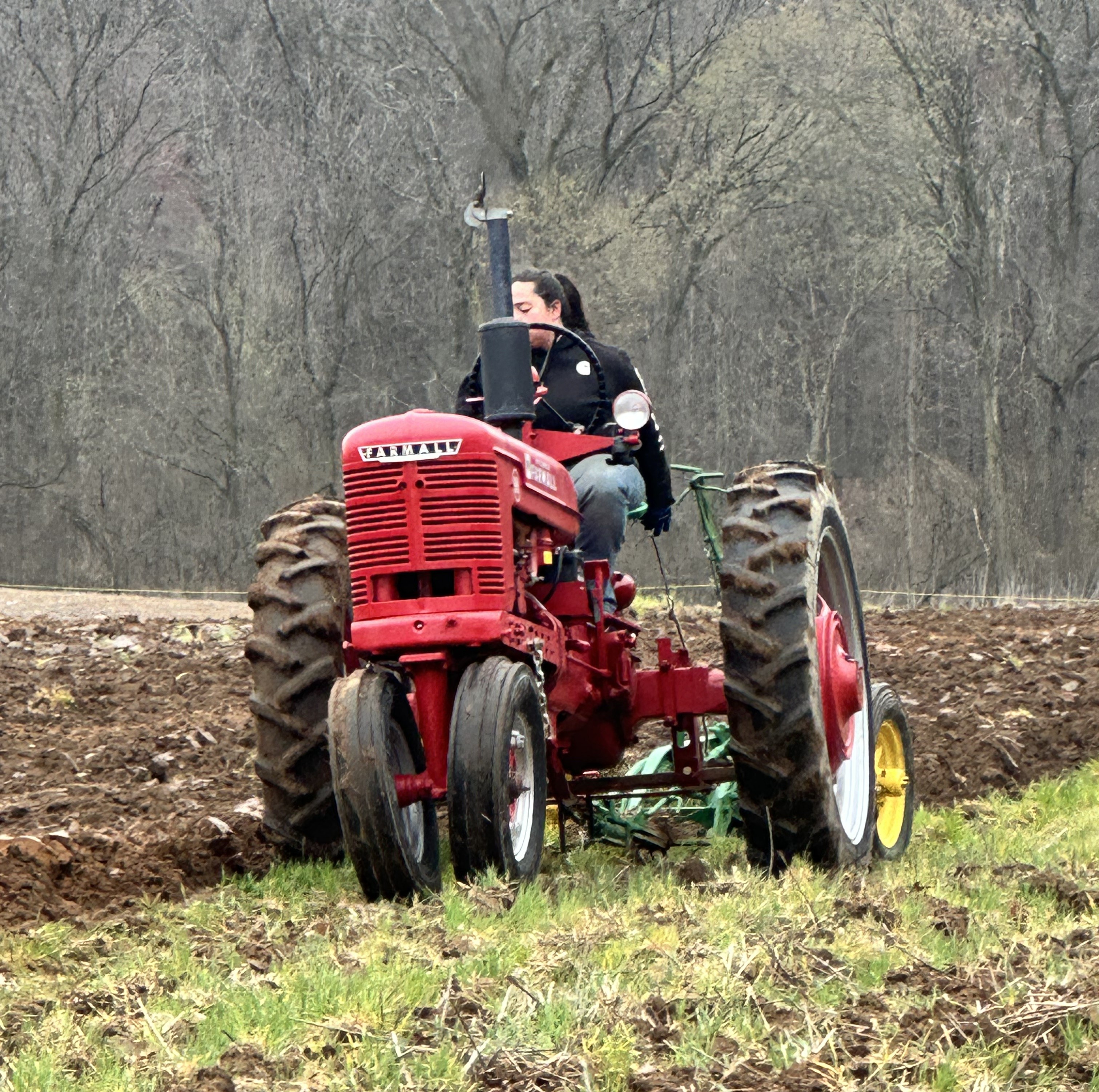 IH Farmall 